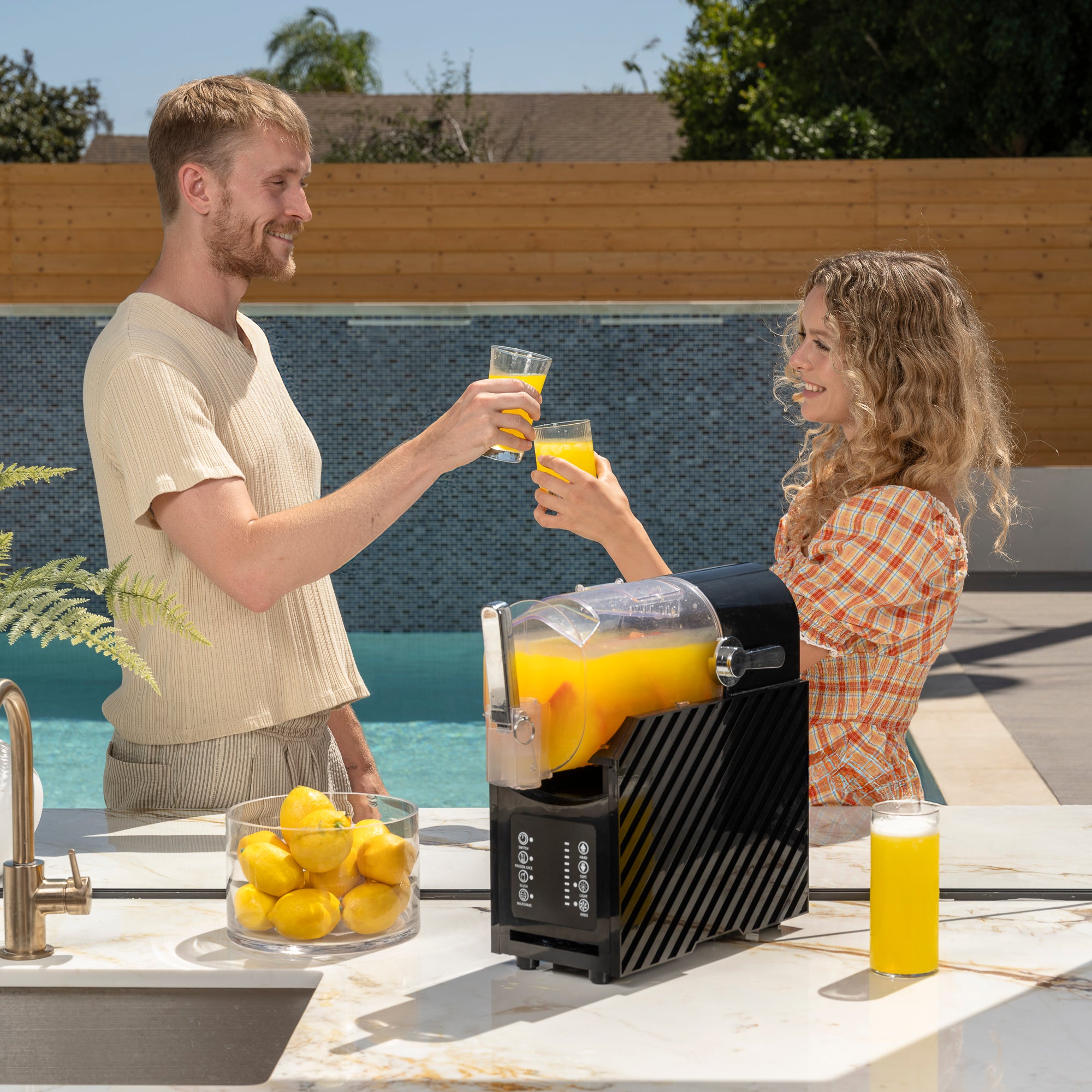 Kismile Slushie & Frozen Drink Maker