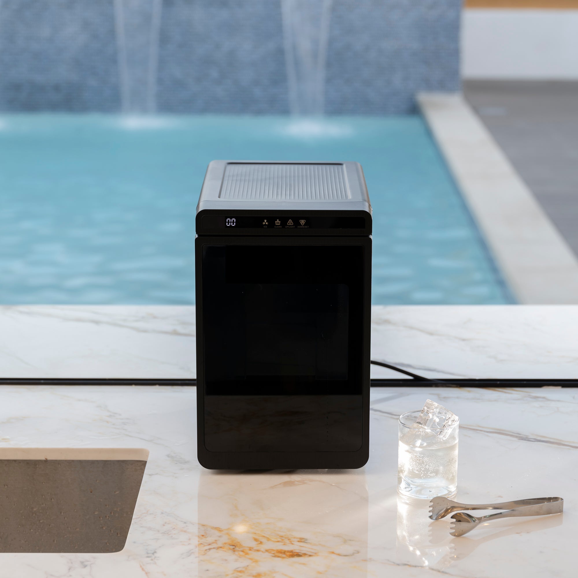 Antarctic Star Whiskey Ice Cube Maker