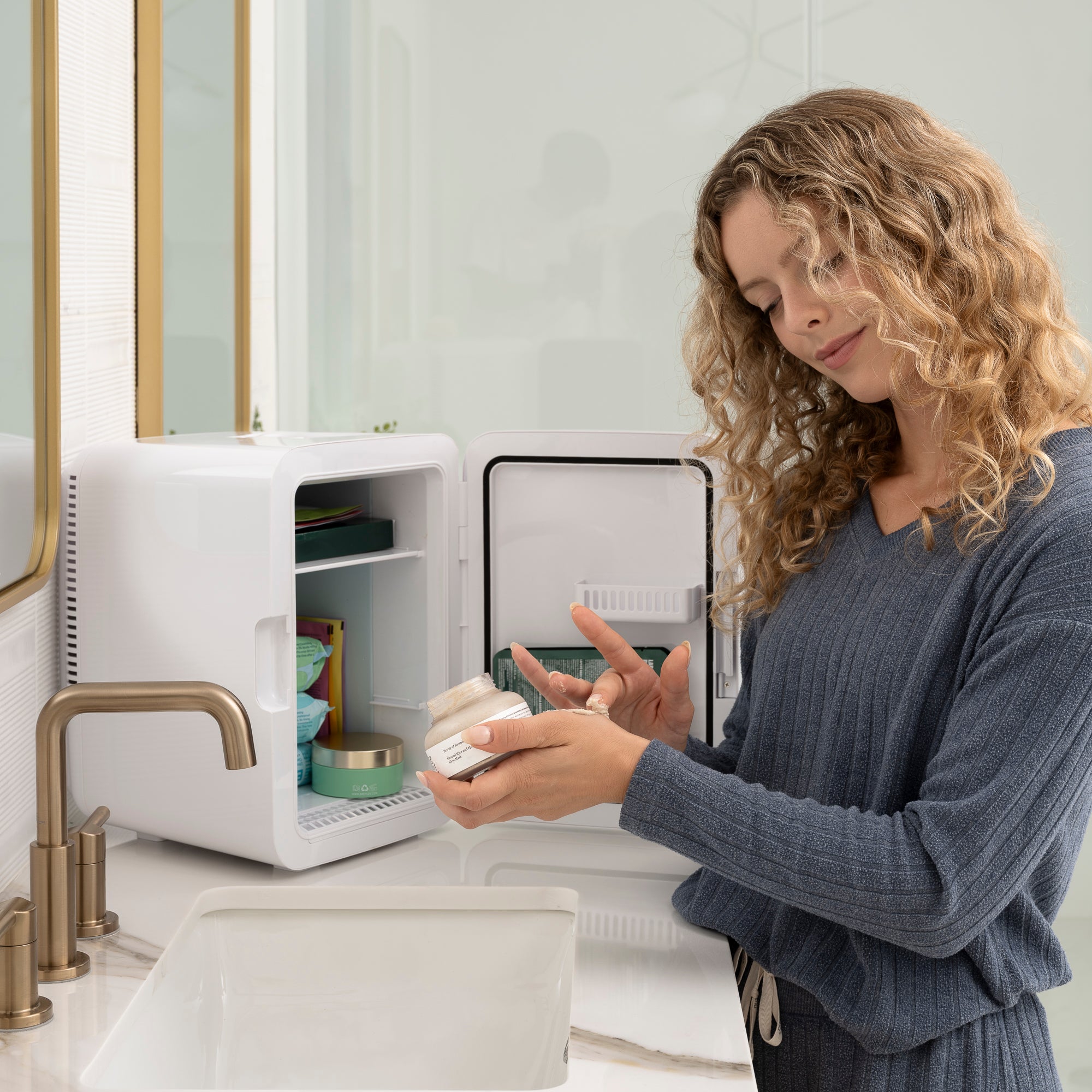 Antarctic Star Compact 10L Mini Fridge